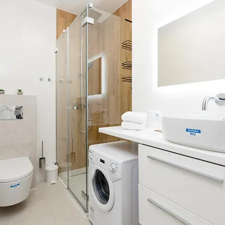 아파트 Jantar - Porta Mare 코워브제크